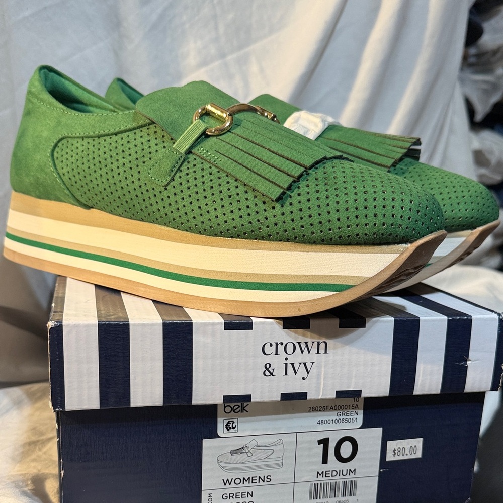 crown & ivy Green Perforated Kiltie Platform Loafers